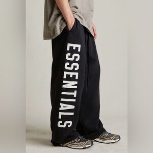 Fear of God ESSENTIALS Black Heavy Fleece Relaxed Sweatpants